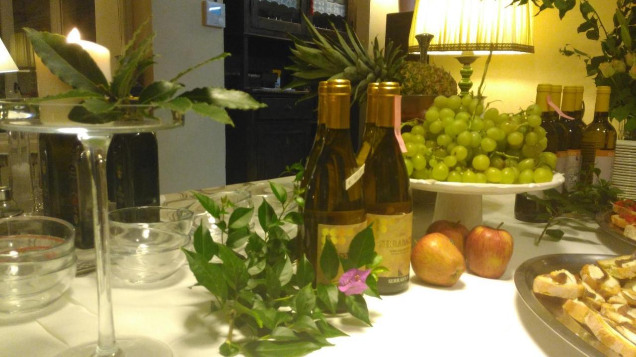 Hotel Ausonia Фолоника Екстериор снимка